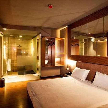 108 Hotel By Him Джакарта Екстер'єр фото
